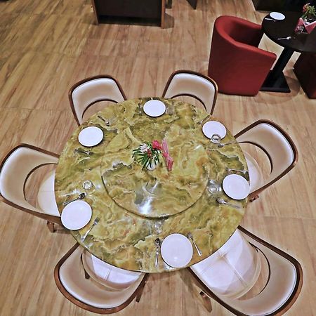 Bindiram Express By Shrigo Hotels Sitapur Muafi Luaran gambar