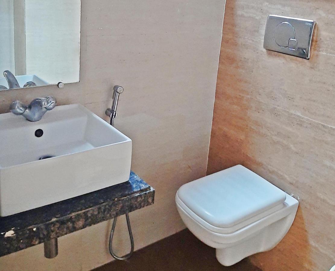 Bindiram Express By Shrigo Hotels Sitapur Muafi Luaran gambar