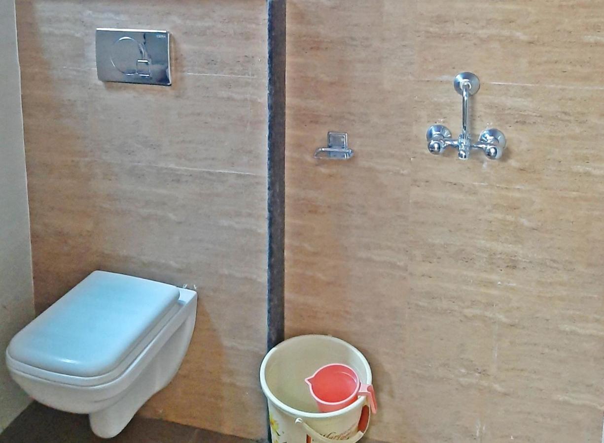 Bindiram Express By Shrigo Hotels Sitapur Muafi Luaran gambar